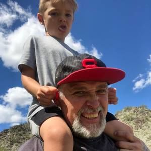 Meet your Posher, Christopher